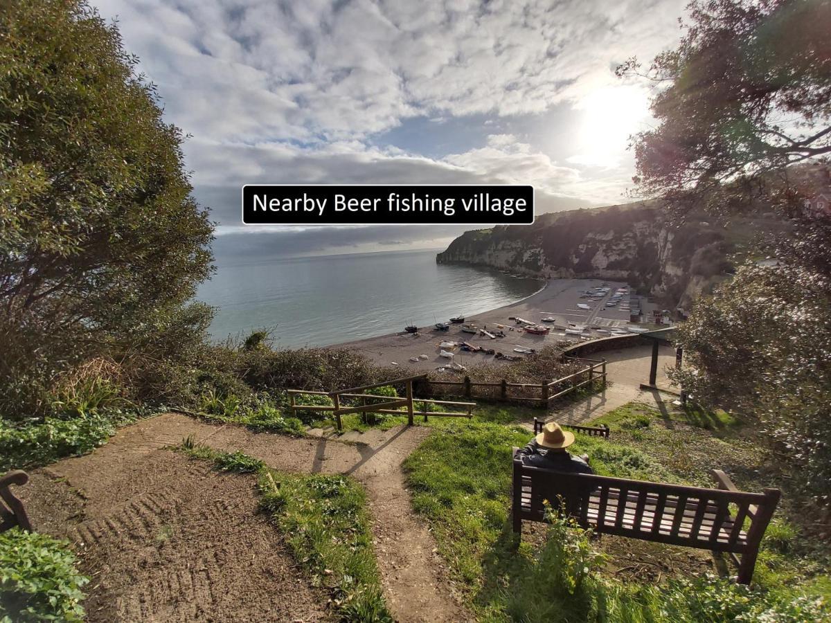 Minutes From Lyme Regis Self-Catering Suite With Stunning Countryside Views & Double Bath 阿克斯明斯特 外观 照片